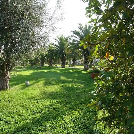 Alloggio per agriturismo Borgo Valle Rita *