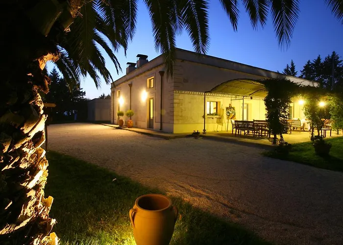 Borgo Valle Rita * 吉诺萨滨海